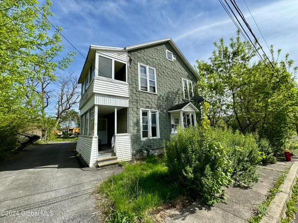 2 De Graff Street, Amsterdam, NY 12010