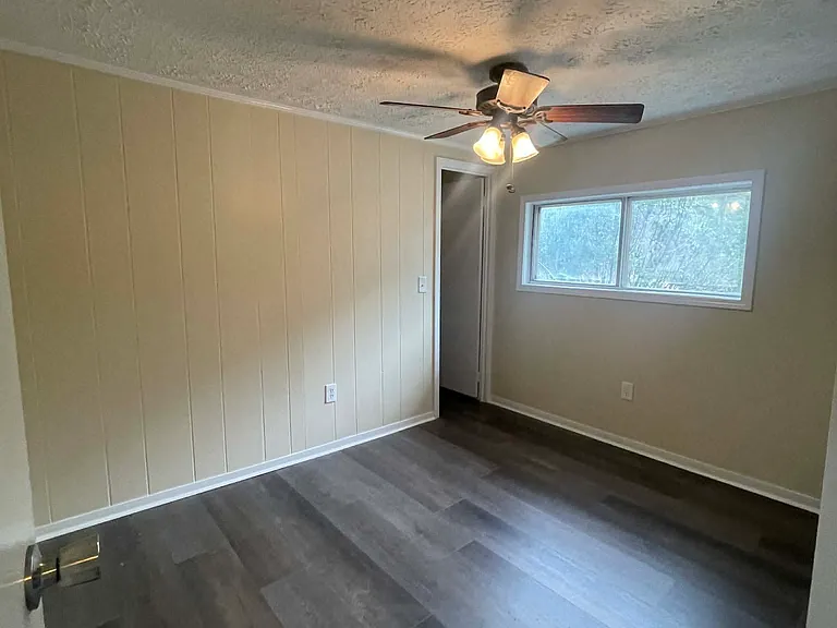 1116 N Lake Dr — Photo 9