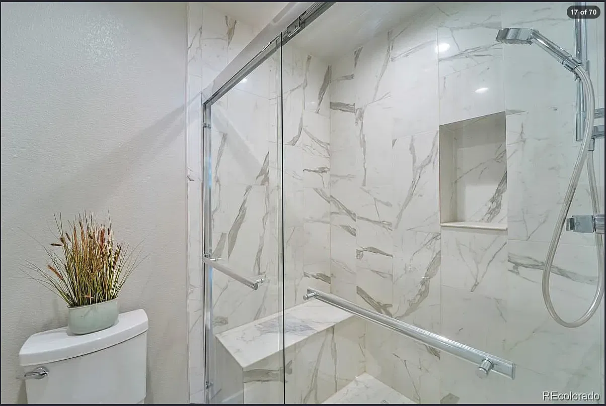2550 Winding River Dr — Photo 4