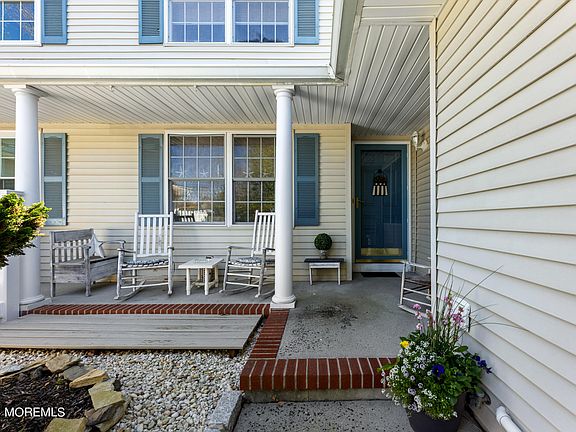 4th image of 31 Cherrywood Circle #131