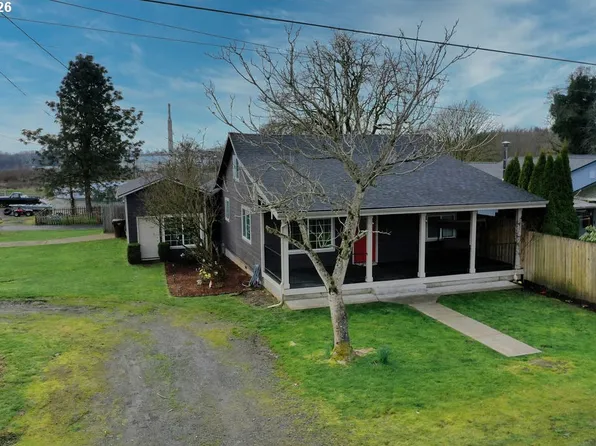 1045 Umatilla St, Saint Helens, OR 97051