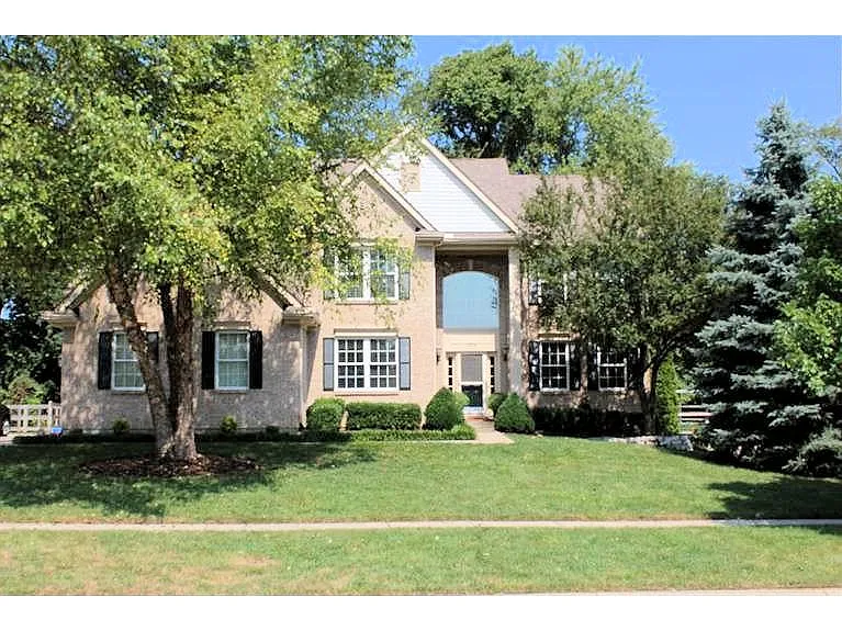 5313 Riverwalk Dr photo 1