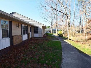 381A Woodbridge Dr, Ridge, NY 11961