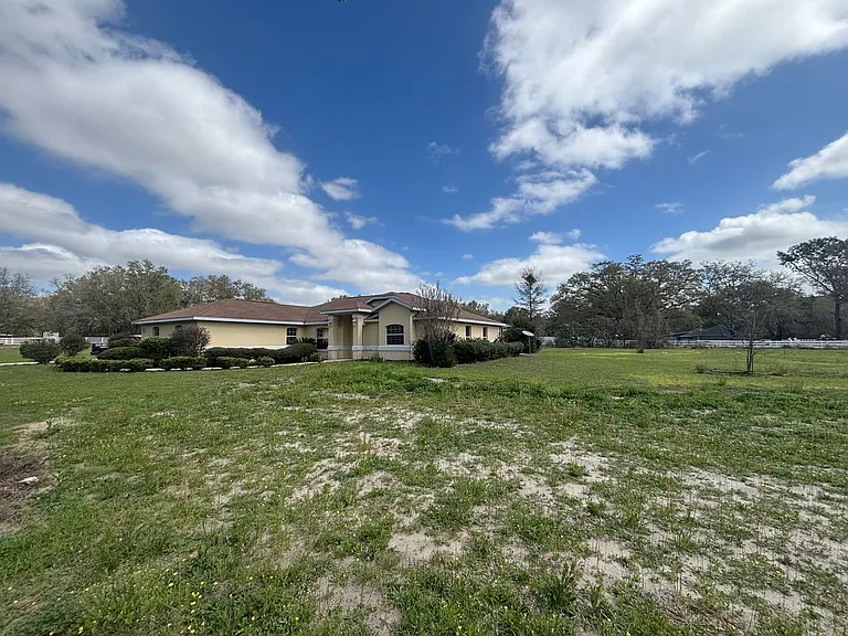 11435 SW 140th Ave — Photo 3