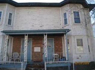 365 Crescent Ave, Chelsea, MA 02150