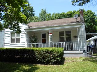 353 W Temple St, Waverly, IL 62692