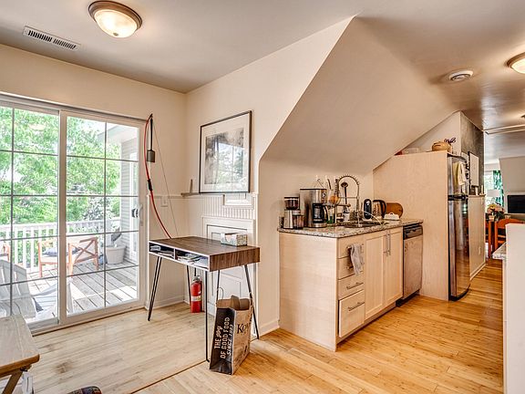 5th image of 2600 Colfax Ave S APT 3