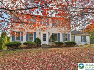 1110 Greenbriar Ln N, Laurys Station, PA 18059