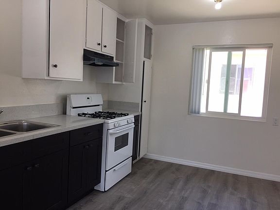 5th image of 14504 Alburtis Ave