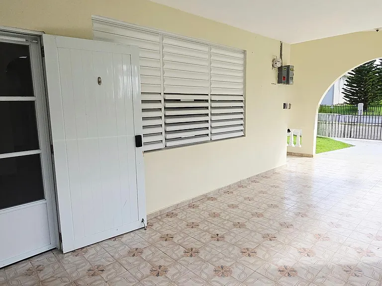 Carr #2 Urb. Villa Avelina — Photo 31