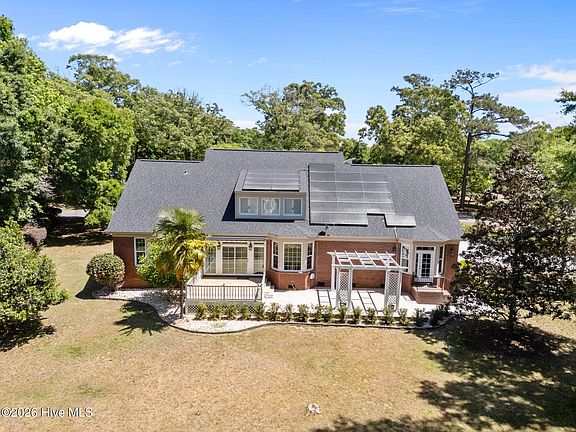 4th image of 225 Shearwater Drive