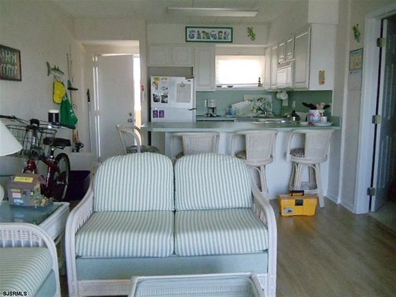 5th image of 200 Bay Ave Suite 312