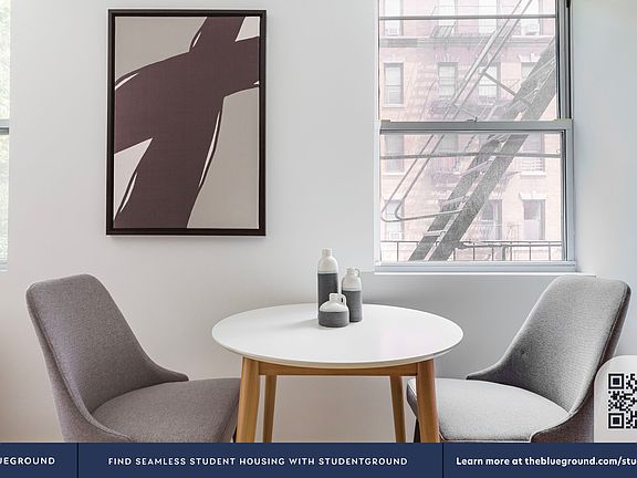 5th image of 184 Prince St APT 2