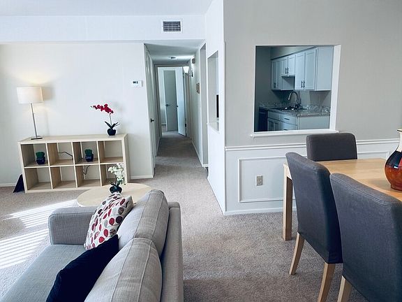 4th image of 3070 Carskaddon Ave #2d1ca6226