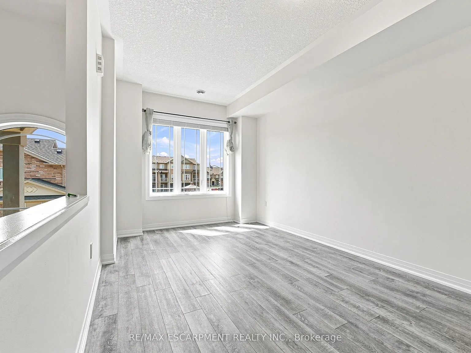 3 bed, $2,650 — Photo 3