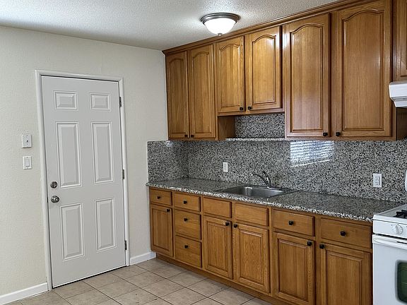 4th image of 103 Eastwood Ct
