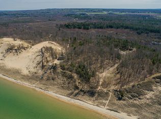 4-4500 Lakeshore Rd, Manistee, MI 49660