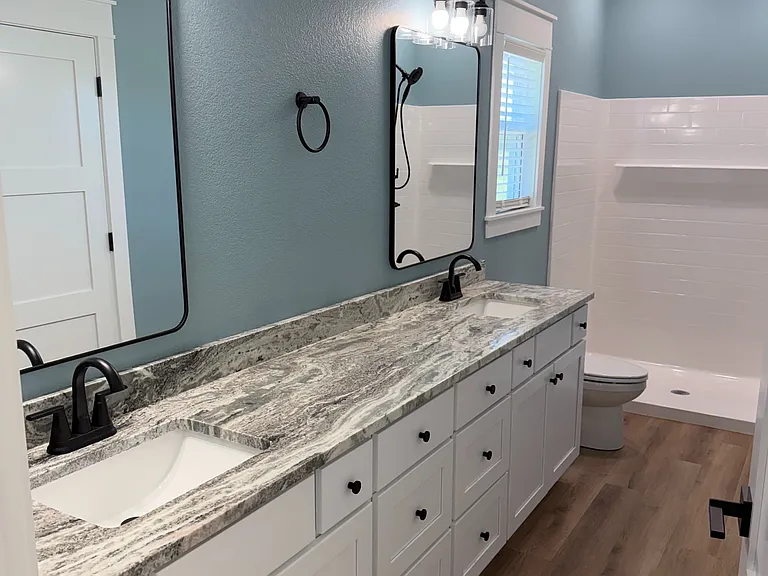 105 Adams Dr — Photo 17