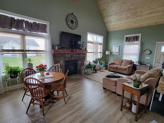 4th image of 7561 Sandy Harbor Dr