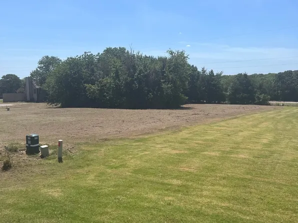 37 Hanna Cove Dr, Denison, TX 75020