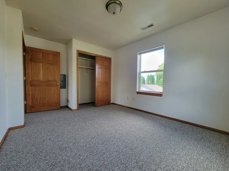 1066 Perry St #1 — Photo 8