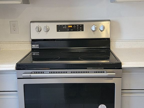 4th image of 1423 Quinnipiac Avenue #812