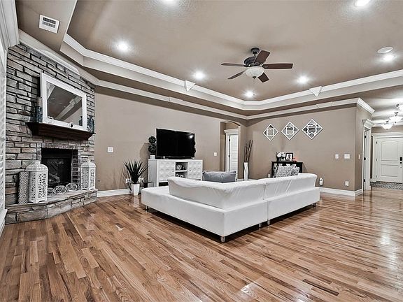 5th image of 1805 Gosford Dr SW