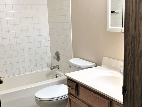 5th image of 807 Mitchell Ave APT 22