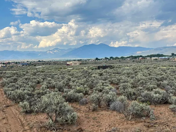 3 Taos Vista Dr, Ranchos De Taos, NM 87557