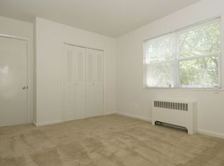 4209 28th Ave APT 104, Temple Hills, MD 20748
