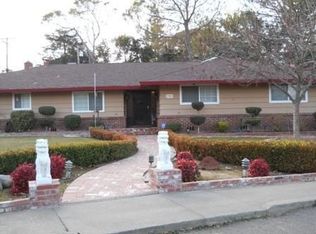 3301 Green Park Ln, Carmichael, CA 95608