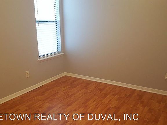 5th image of 6438 Diamond Leaf Ct N