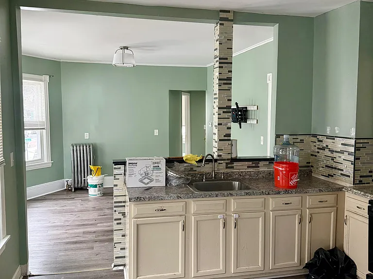 136 Alderman St #3 — Photo 4