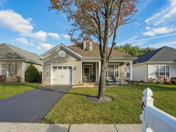 6 Lilac Springs Ct, Lakewood, NJ 08701