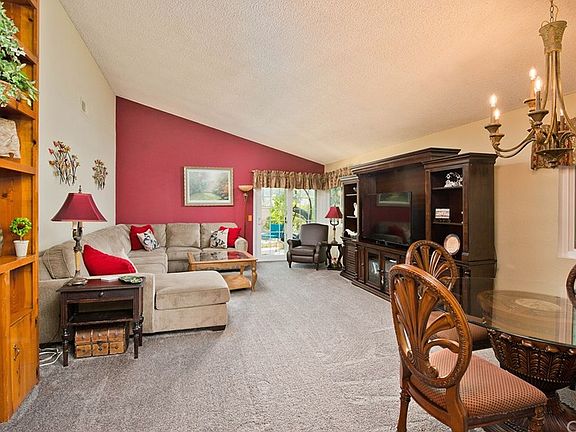 3rd image of 27502 Sycamore Creek Dr