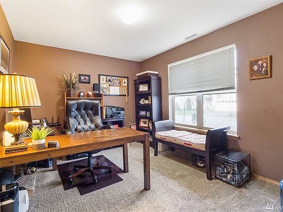 5th image of 8306 209th Avenue Ct E