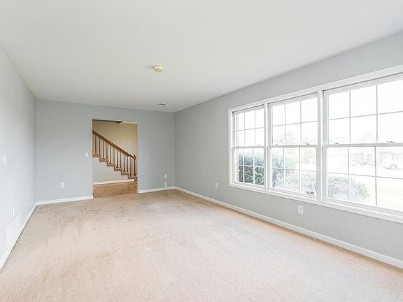 5th image of 928 Turnberry Dr