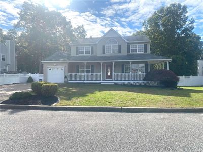 28 Vega Drive, Ronkonkoma, NY, 11779