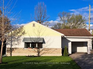 2243 Hillary Ave, Ottawa, ON K1H7H7
