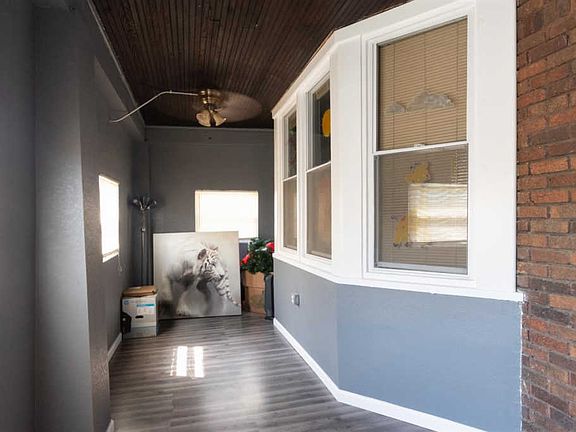 2nd image of 2119 Burnet Ave