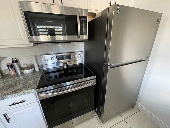 4th image of 1320 Moreland Dr Unit 26