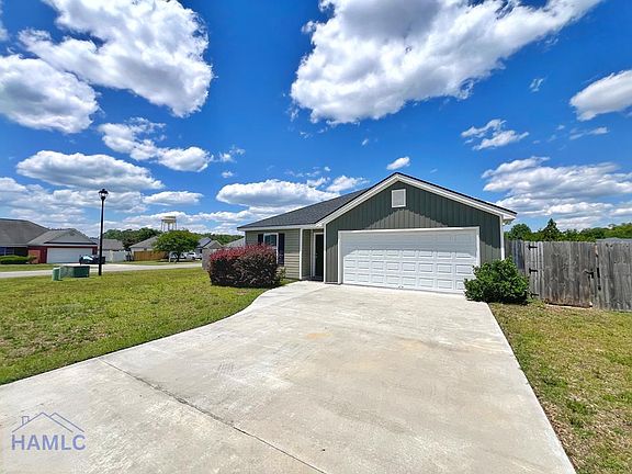 3rd image of 111 Auburn Cir