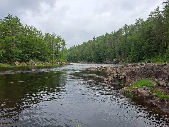 2nd image of Friends Lake Rd