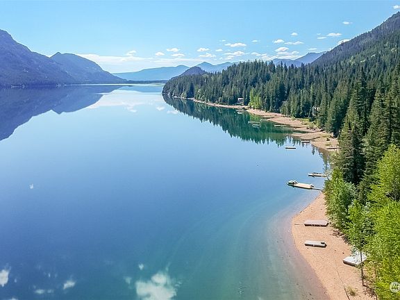 Stunning Lake Kachess!>