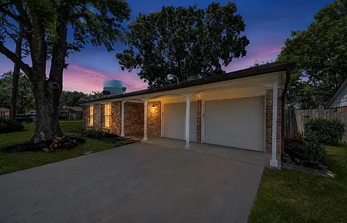 10602 Raydell Dr Photo 1