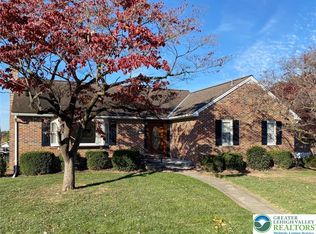 150 Cherry St, Hellertown, PA 18055