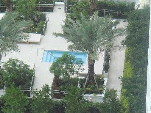 3rd image of 950 Brickell Bay Dr APT 2701