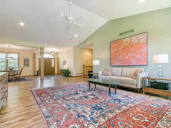 2nd image of 1722 Hidden Hill Dr