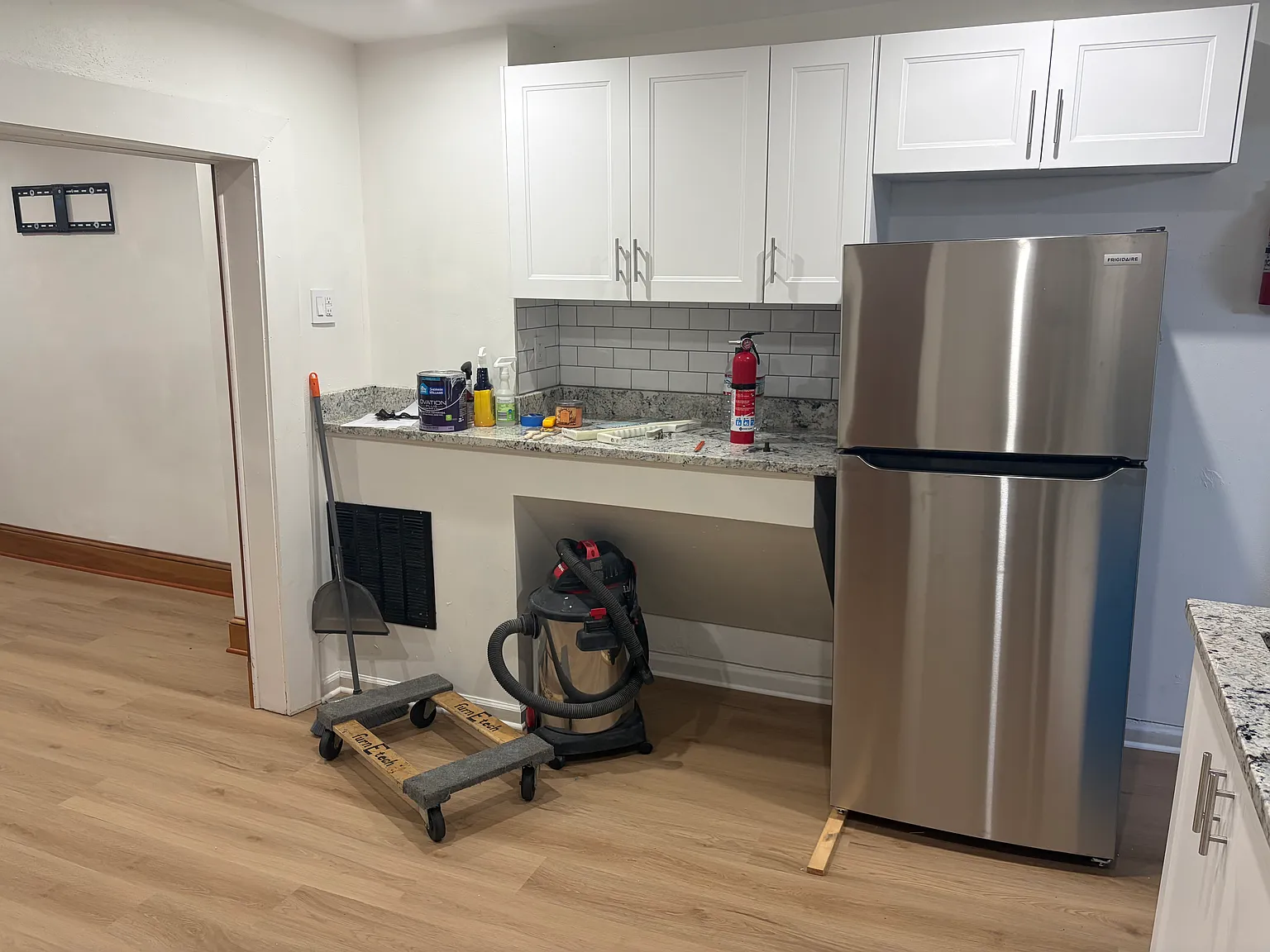 2 bed, 1073 sqft, $2,100 — Photo 4