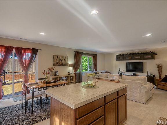 5th image of 11002 181st Avenue Ct E